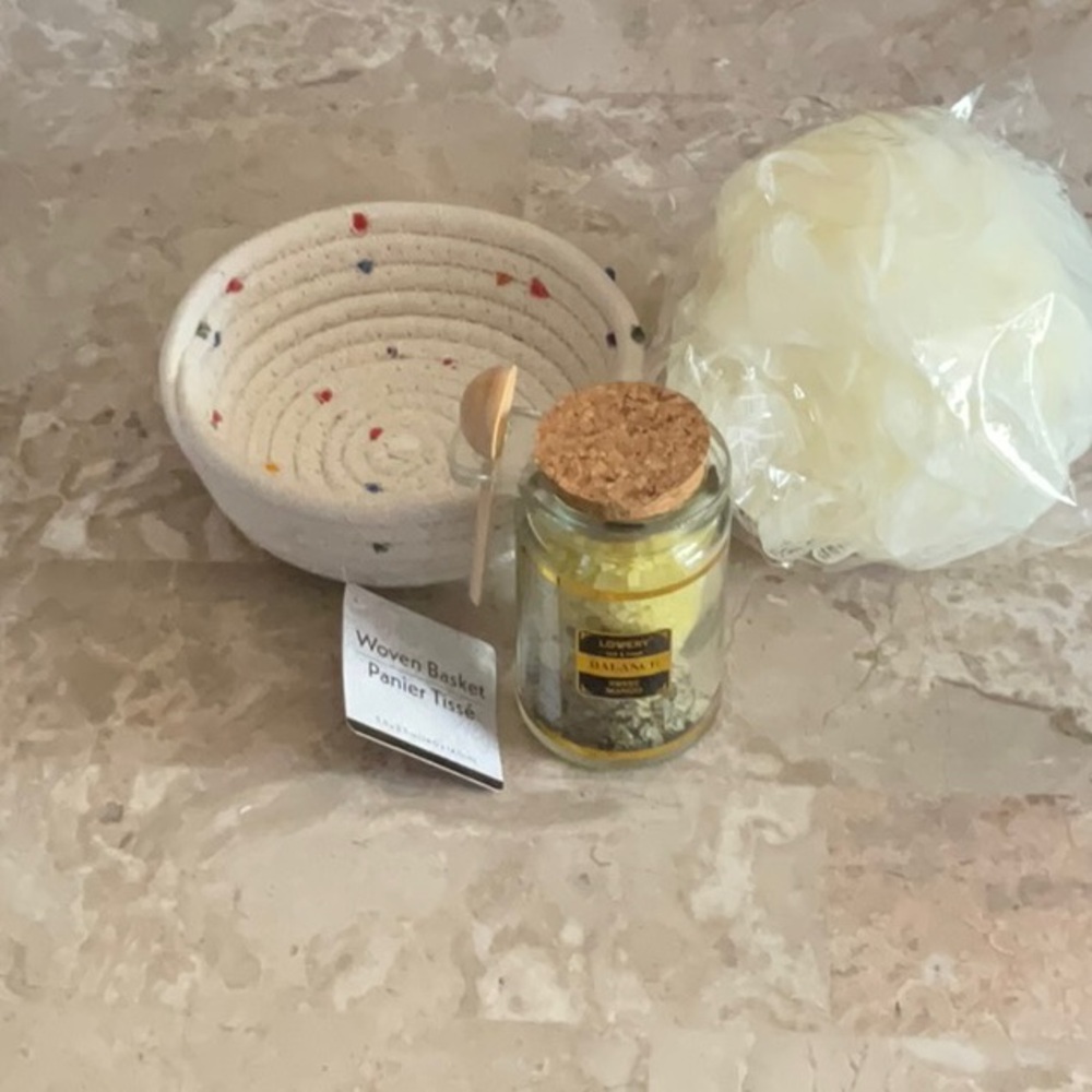 Spa Gift Set, Mango Salts, Basket, Pouffe